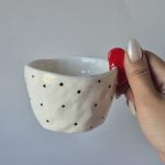 ماگ سرامیکی دستساز مدل قلبی خال خالی - تصویر 3