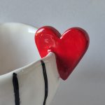 ماگ سرامیکی دستساز مدل قلبی راه‌راه - تصویر 3