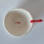 ماگ سرامیکی دستساز مدل قلبی خال خالی - تصویر 2